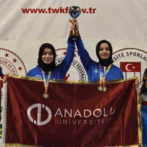 Anadolu Üniversitesi wushu sporcuları 4 altın madalya ile döndü
