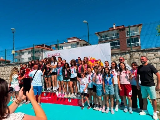 Anadolu Yıldızlar Ligi&rsquo;nde Bilecikli atletler yarı finale y&uuml;kseldi

