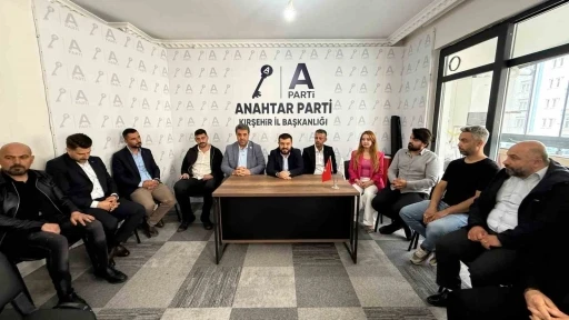 Anahtar Parti Kırşehir Teşkilatı bayramlaşma programında bir araya geldi
