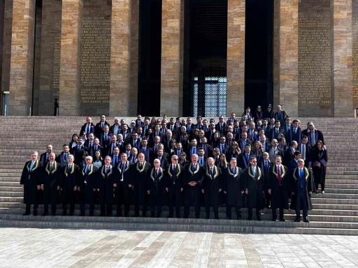 Anayasa Mahkemesi heyeti Anıtkabir&rsquo;i ziyaret etti
