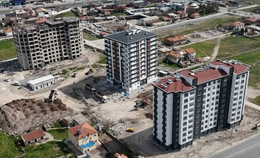 Anbar 2. Etap Kentsel D&ouml;n&uuml;ş&uuml;m Blokları hızla y&uuml;kseliyor
