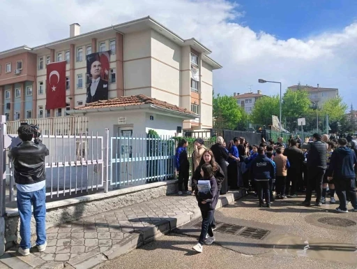 Ankara&rsquo;da 5. sınıf &ouml;ğrencisinin okula tabanca getirdiği iddiası
