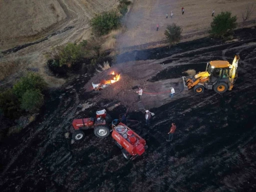 Ankara&rsquo;da aracın alev alması ile &ccedil;ıkan yangın s&ouml;nd&uuml;r&uuml;ld&uuml;

