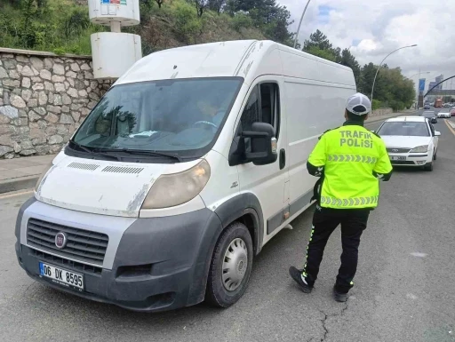 Ankara&rsquo;da bayram tedbirleri başladı: Polis trafik denetimi ger&ccedil;ekleştirdi
