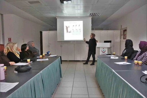 Ankara&rsquo;da &ccedil;ocuk gelişim merkezi eğitimcilerine y&ouml;nelik eğitim programı d&uuml;zenlendi
