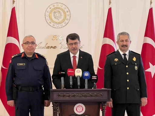 Ankara&rsquo;da jandarma ve polis bayramda helikopter, dron ve K9 k&ouml;pekleri ile g&uuml;venliği sağlayacak
