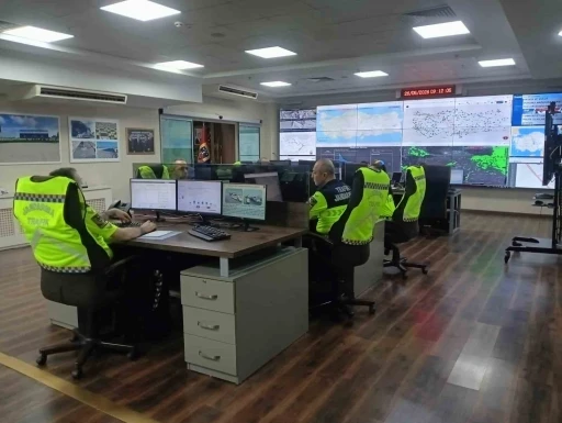 Ankara&rsquo;da jandarmadan bayram &ouml;ncesi hava destekli trafik denetimi
