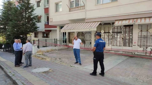 Ankara’da kolonları kırılan bina tahliye edildi

