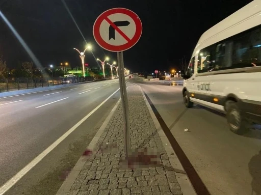Ankara’da motosiklet trafik levhasına çarptı: 2 ölü
