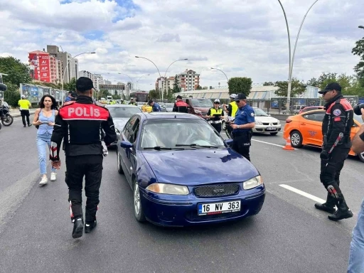 Ankara&rsquo;da NATO Zirvesi kapsamında asayiş ve trafik denetimi ger&ccedil;ekleştirildi
