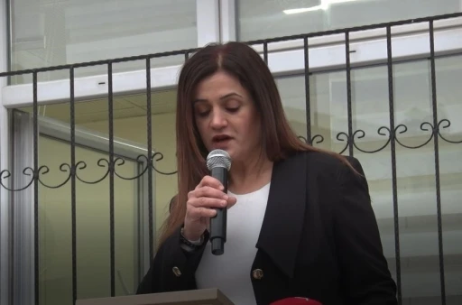 Ankara&rsquo;da &ouml;ğrencilerden 6 Şubat depreminde hayatını kaybedenler i&ccedil;in saygı duruşu
