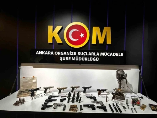 Ankara&rsquo;da silah ka&ccedil;aklığı operasyonunda g&ouml;zaltına alınan 8 ş&uuml;pheliden 4&rsquo;&uuml; tutuklandı

