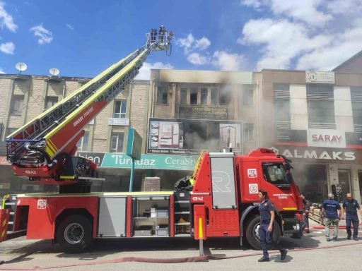 Ankara’da Siteler Sanayi bölgesinde yangın

