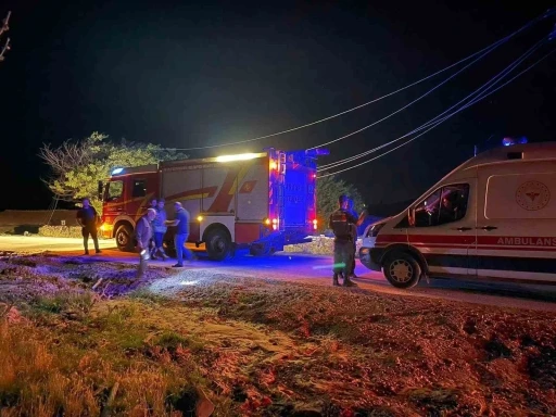 Ankara’da tır elektrik tellerine takıldı, trafo patladı
