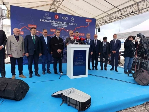 Ankara-İzmir YHT projesi ile yılda yaklaşık 13,3 milyon yolcu ve 90 milyon ton y&uuml;k taşınması bekleniyor
