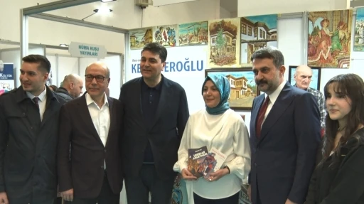 Ankara Kitap Fuarı&rsquo;nda son g&uuml;n: Askıda kitap uygulaması dikkat &ccedil;ekti

