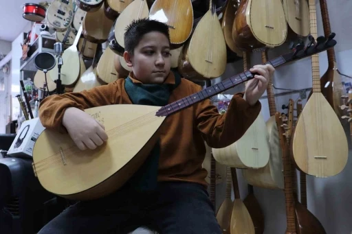 Anne hayal etti, oğlu ger&ccedil;eğe d&ouml;n&uuml;şt&uuml;rd&uuml;
