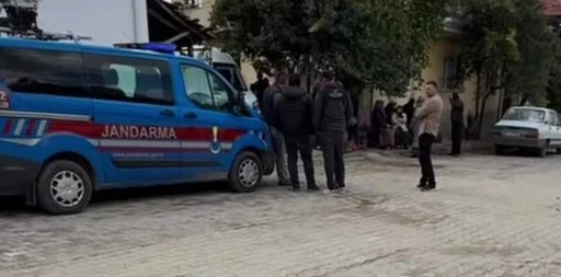 Anne ve kızı sobadan sızan gazdan zehirlenerek öldü
