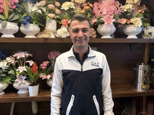 Anneler G&uuml;n&uuml;&rsquo;nde tercih kırmızı g&uuml;l
