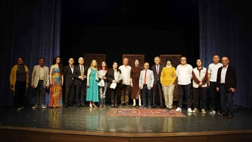 &rsquo;Annemin M&uuml;stakbel Kocası&rsquo; &Ccedil;aycuma&rsquo;da seyirciyle buluştu
