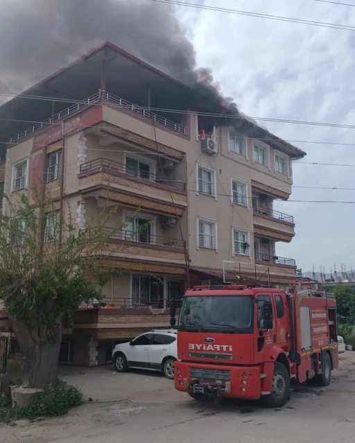 Antakya’da ev alevlere telsim oldu
