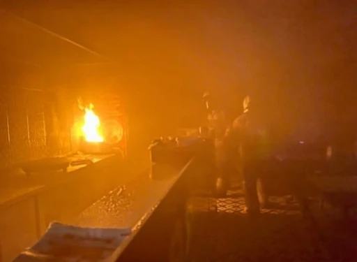 Antakya&rsquo;da kızartma makinesinden &ccedil;ıkan yangında d&ouml;nercide alevler y&uuml;kseldi
