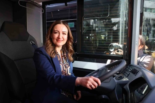 Antalya B&uuml;y&uuml;kşehir&rsquo;den ulaşım filosuna takviye: 19 hibrit otob&uuml;s sahada
