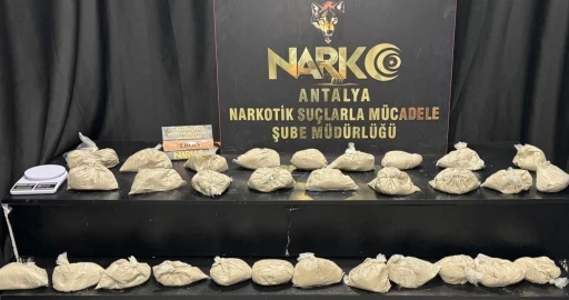 Antalya’da 15 kilogram eroin ele geçirildi
