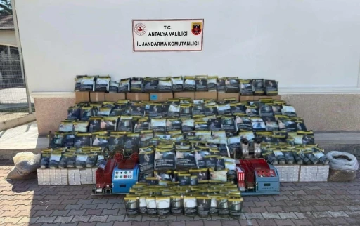 Antalya’da 3 ton kaçak tütün ele geçirildi
