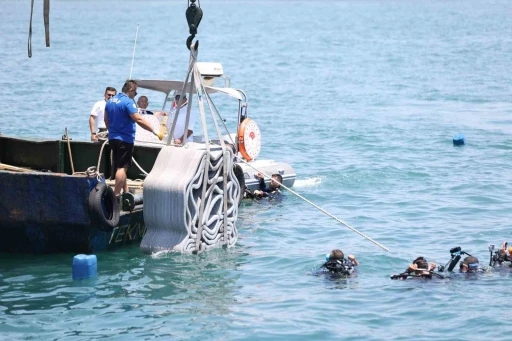 Antalya&rsquo;da 3D yazıcıyla &uuml;retilen yapay resifler denizle buluştu
