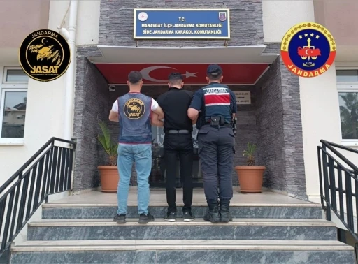 Antalya&rsquo;da 72 saatte 214 aranan şahıs yakalandı
