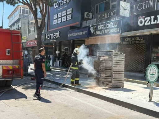 Antalya&rsquo;da elektrik trafosunda &ccedil;ıkan yangın kokuttu
