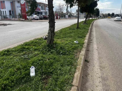 Antalya&rsquo;da iki &ouml;ğrenci karne almak i&ccedil;in okula giderken kaza yaptı: 1 &ouml;l&uuml;, 1 yaralı

