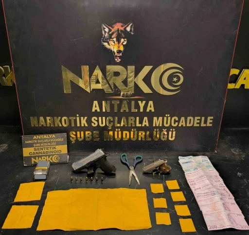 Antalya’da narkotik operasyonlarında 1 haftada çok sayıda uyuşturucu madde ele geçirildi
