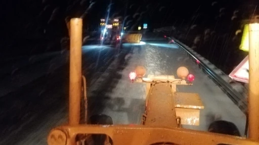 Antalya’da nisan ortasında kar yağışları devam ediyor
