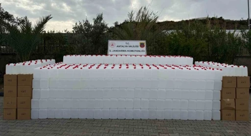 Antalya’da sahte alkol operasyonunda  20 bin litre etil alkol ele geçirildi
