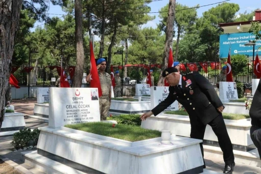 Antalya&rsquo;da şehitler dualarla anıldı
