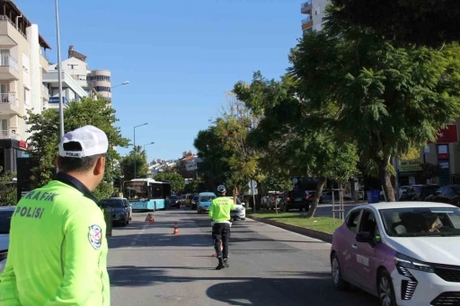 Antalya&rsquo;da son 1 haftada 11 bin 553 ara&ccedil; ve s&uuml;r&uuml;c&uuml;ne ceza kesildi
