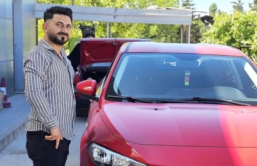 Antalya&rsquo;ya araba almaya gidiyordu, feci otob&uuml;s kazasında hayatını kaybetti
