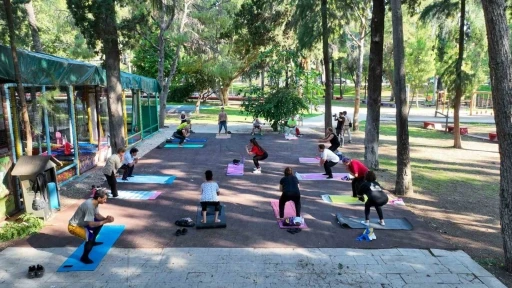 Antalyalılar g&uuml;ne sporla enerjik başlıyor

