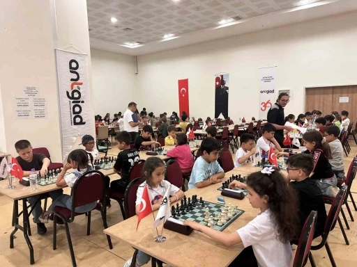 ANTGİAD 2. &Ouml;d&uuml;ll&uuml; Satran&ccedil; Turnuvası b&uuml;y&uuml;k heyecana sahne oldu

