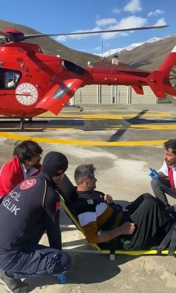 Apandisit tanısı konulan hasta için helikopter havalandı
