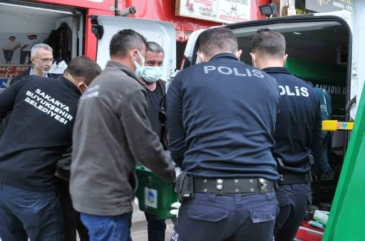 Apartmandan gelen kötü koku cesedi ortaya çıkardı
