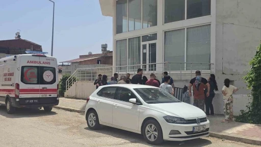 Apartmanın havalandırma kısmında yakılan ateş binayı ayağa kaldırdı
