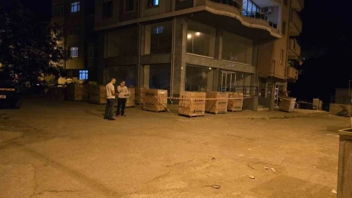 Apartmanın ortak kullanım alanları kapatılan sakinler ortak alanları kullanamıyor
