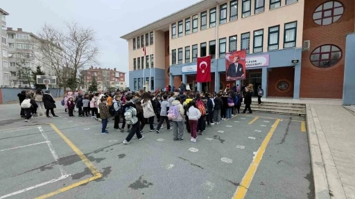 Ara tatil sona erdi, okullarda ders zili yeniden &ccedil;aldı
