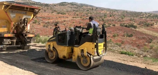 Araban’da güvenli bayram için yolların bakım onarımı yapılıyor
