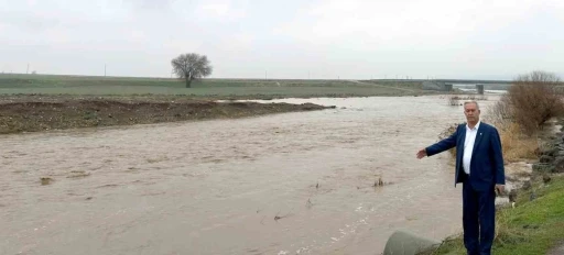 Araban Ovası&rsquo;nda sağanak etkili oldu
