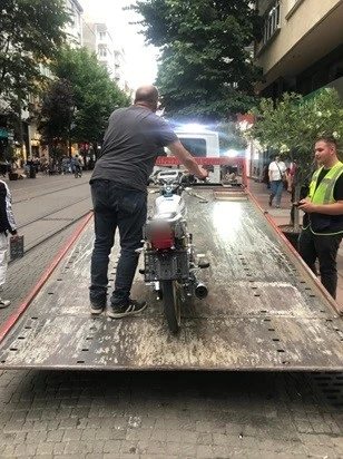 Araç trafiğine kapalı alana giren 32 motosiklete işlem yapıldı
