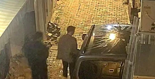 Ara&ccedil;lara dadanan hırsızlar, 35 kamera incelenerek yakalandı
